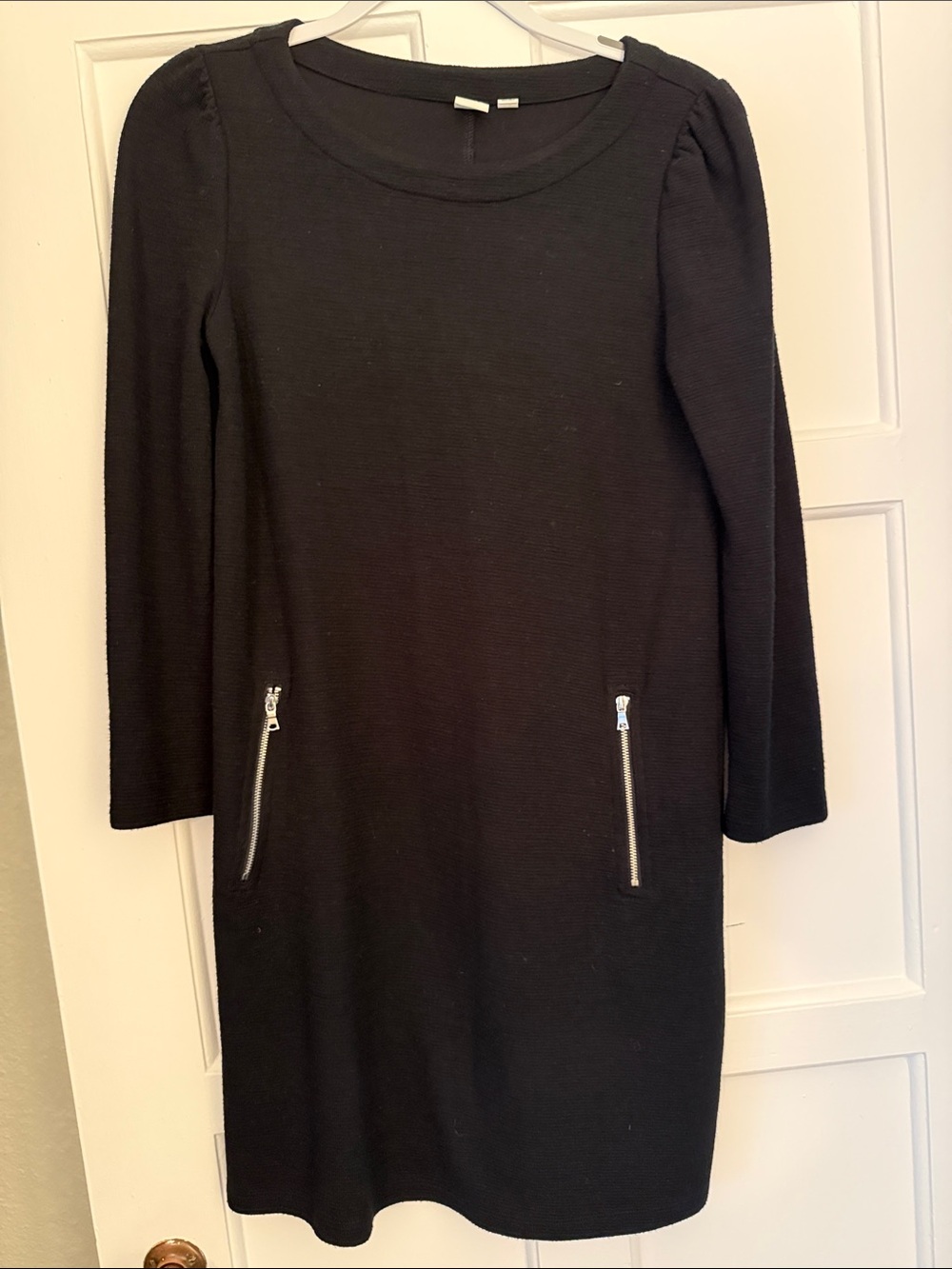 GAP Black Long Sleeve Knit Dress with Zip Pockets